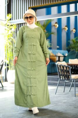 عباية خروج مخمل أنيقة مع حزام