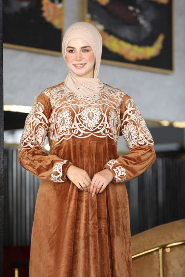 عباية استقبال قطيفة مخملي فاخر